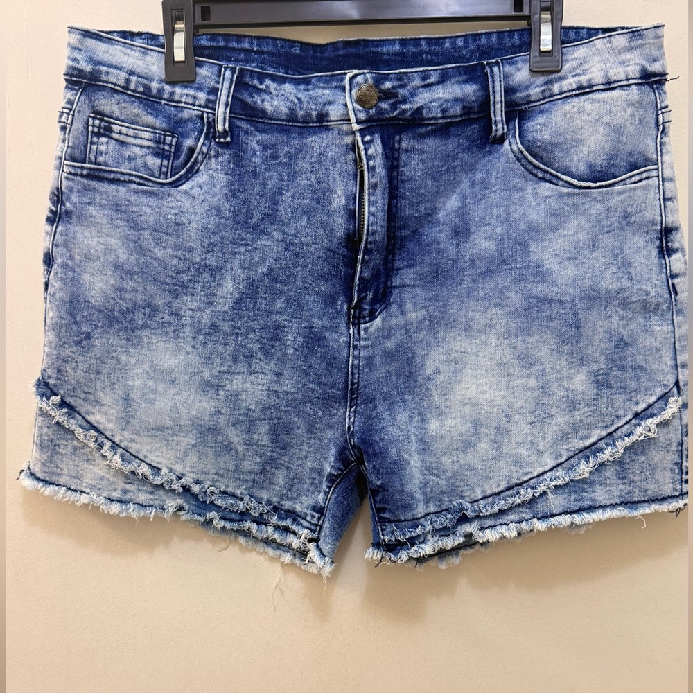 Crazy train Denim Blue Frayed Hem Women Shorts